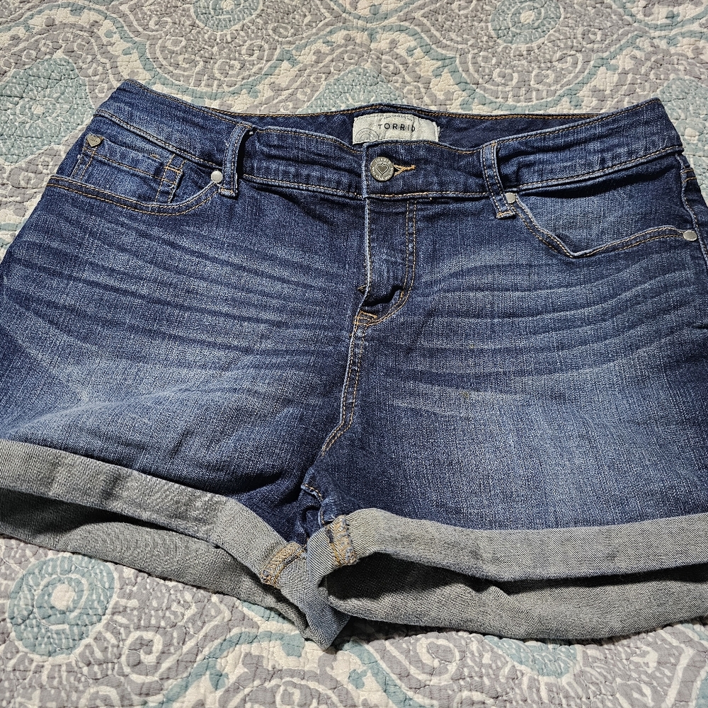 Torrid shorts sz 14